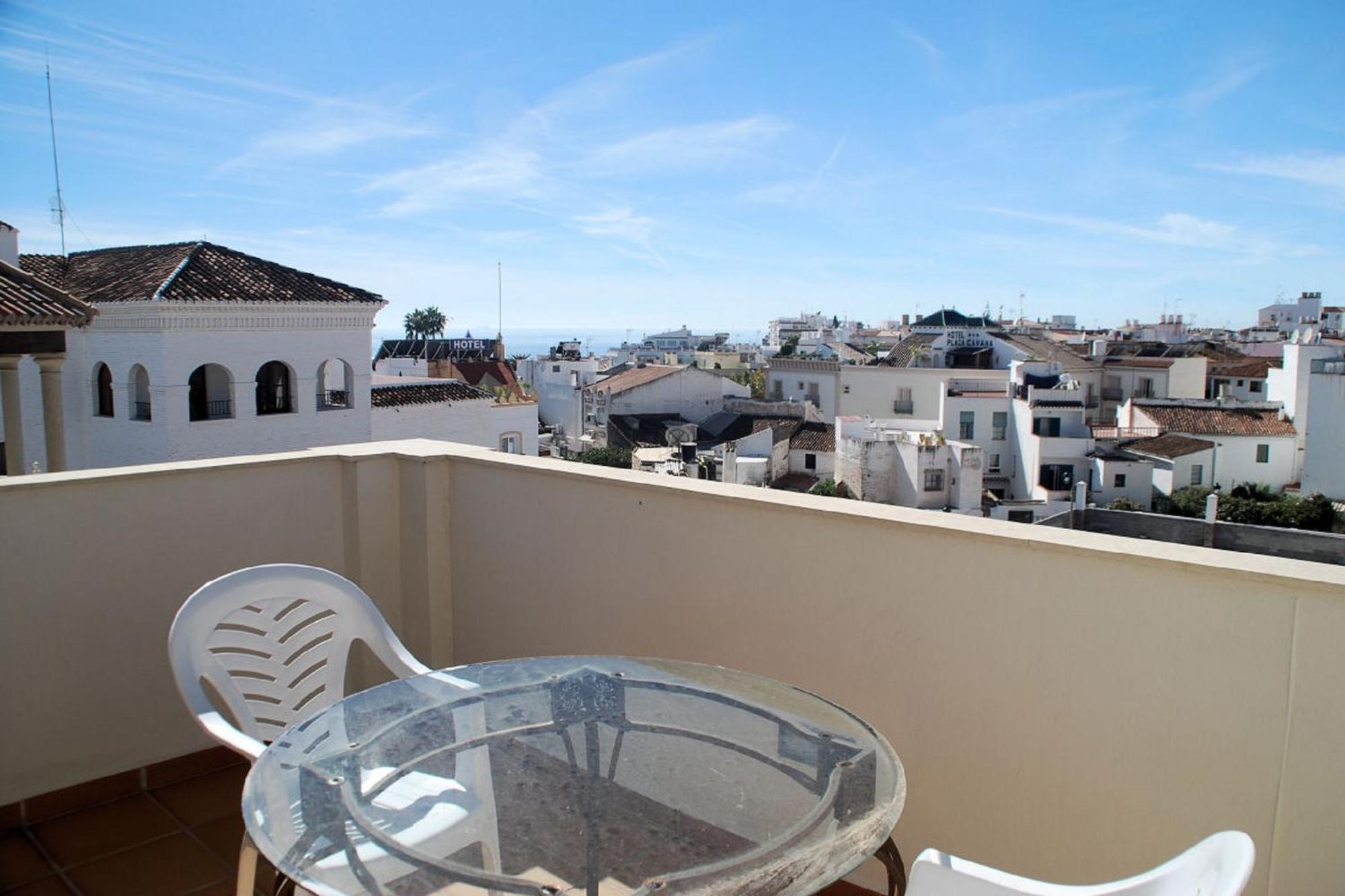 Apartamentos Plaza Нерха Экстерьер фото