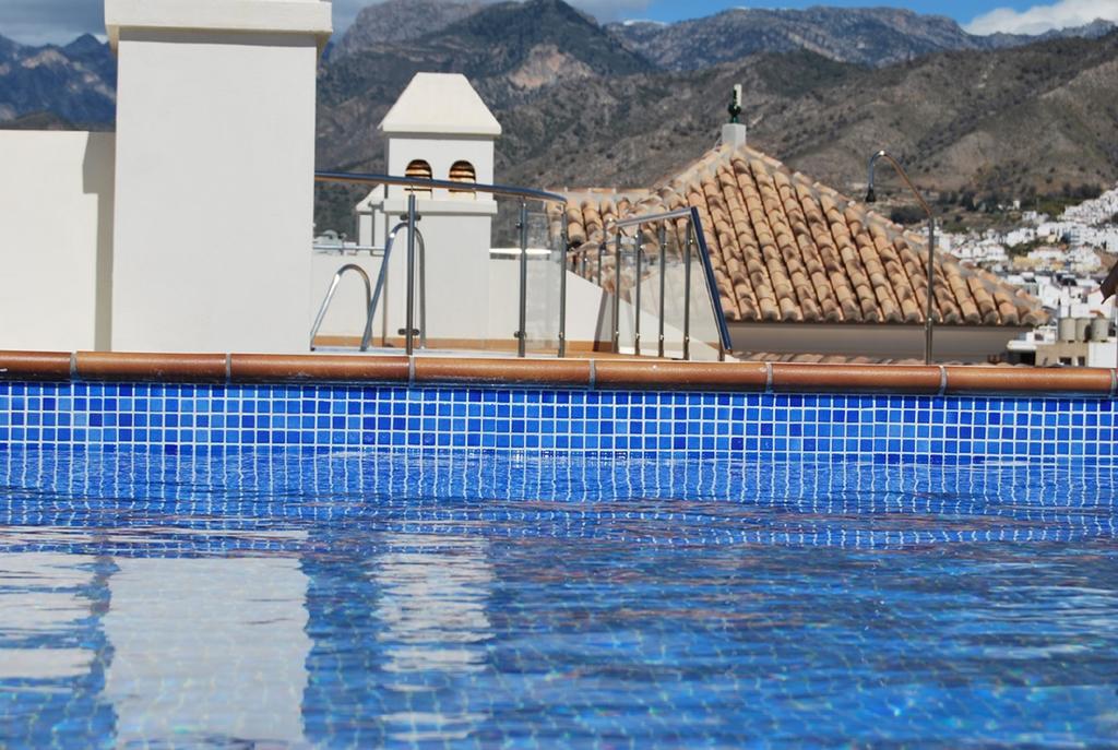Apartamentos Plaza Нерха Экстерьер фото