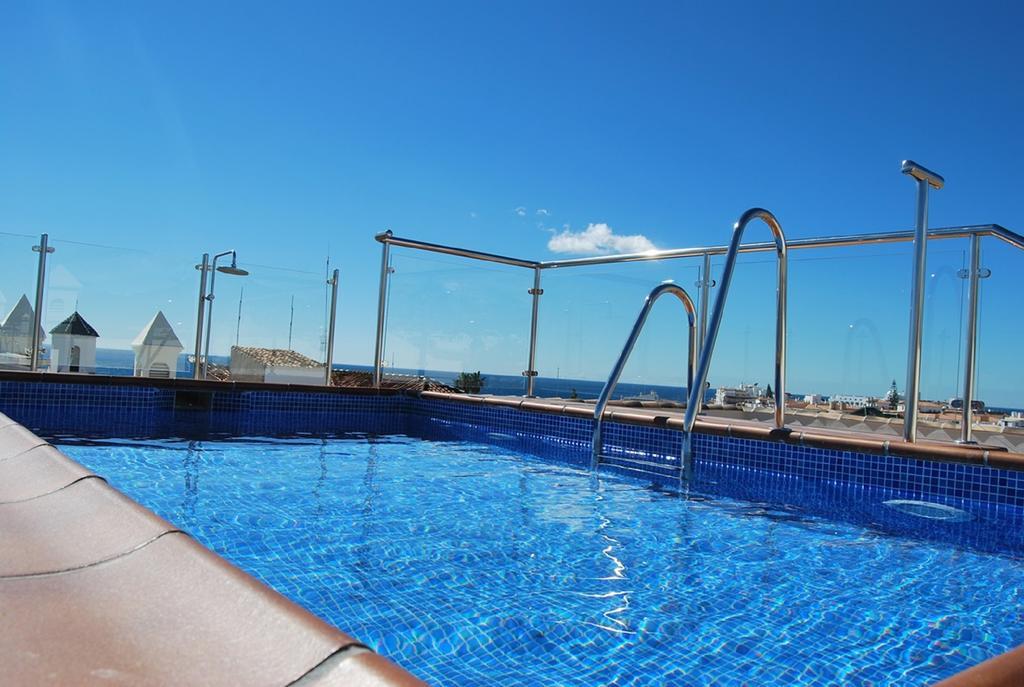 Apartamentos Plaza Нерха Экстерьер фото