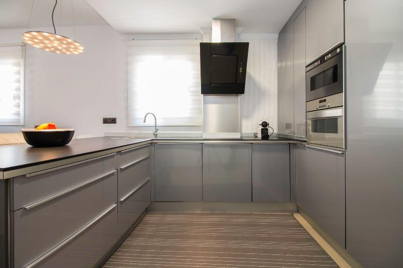 Apartamentos Plaza Нерха Экстерьер фото
